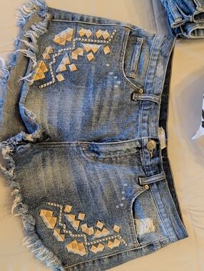 Free People embroidered cutoff coastal cowgirl denim shorts